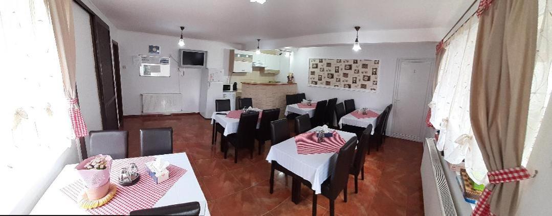 Casa Katalina 2 בית הארחה בוסטאני